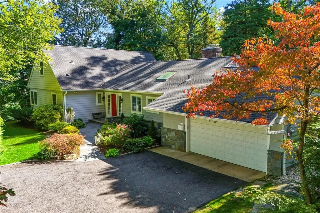 6 Sackett Drive Larchmont NY 10538
