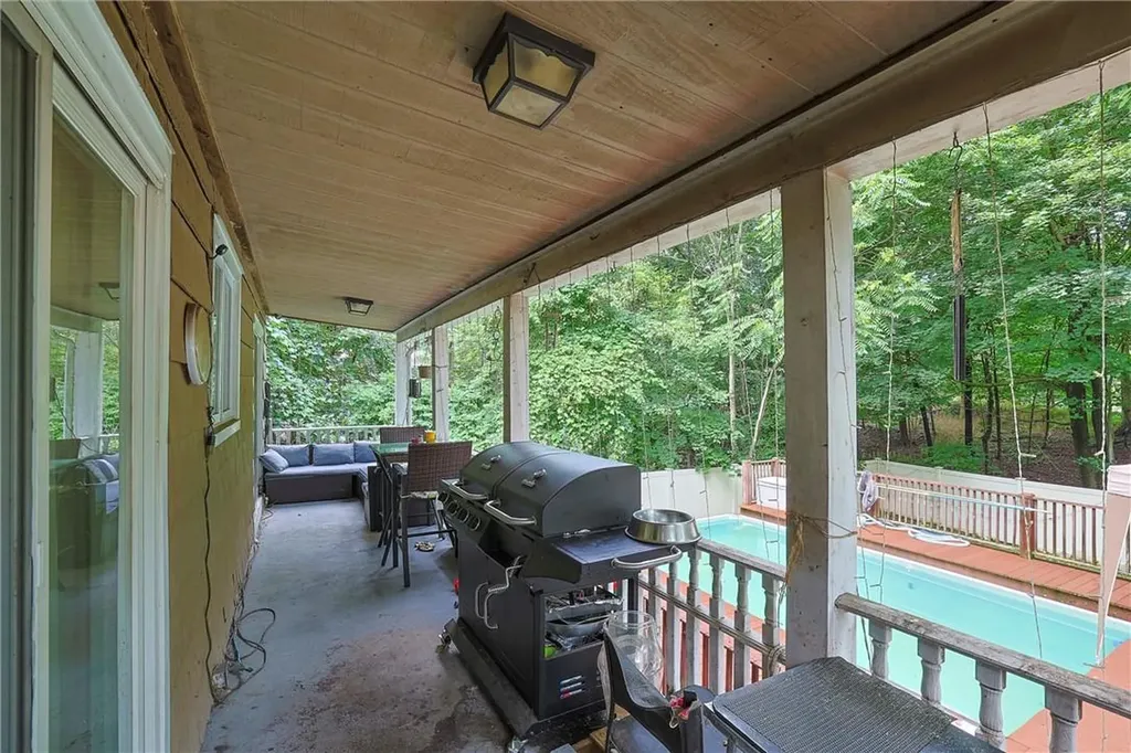 2 Roland Terrace Poughkeepsie NY 12603