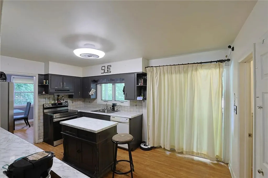 2 Roland Terrace Poughkeepsie NY 12603