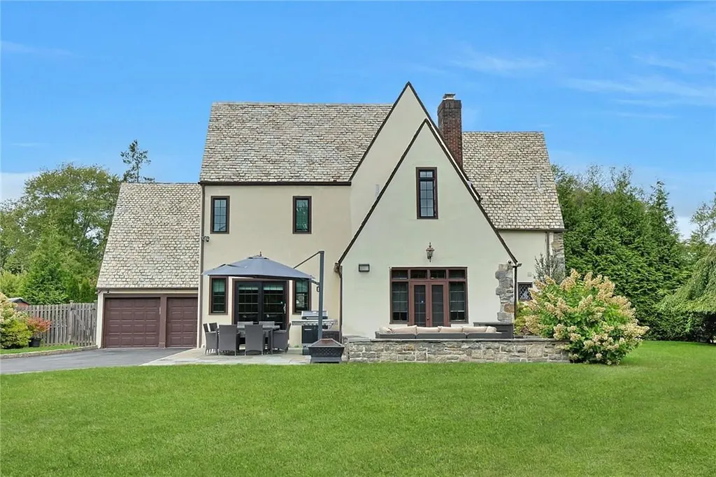 20 Tintern Lane Scarsdale NY 10583