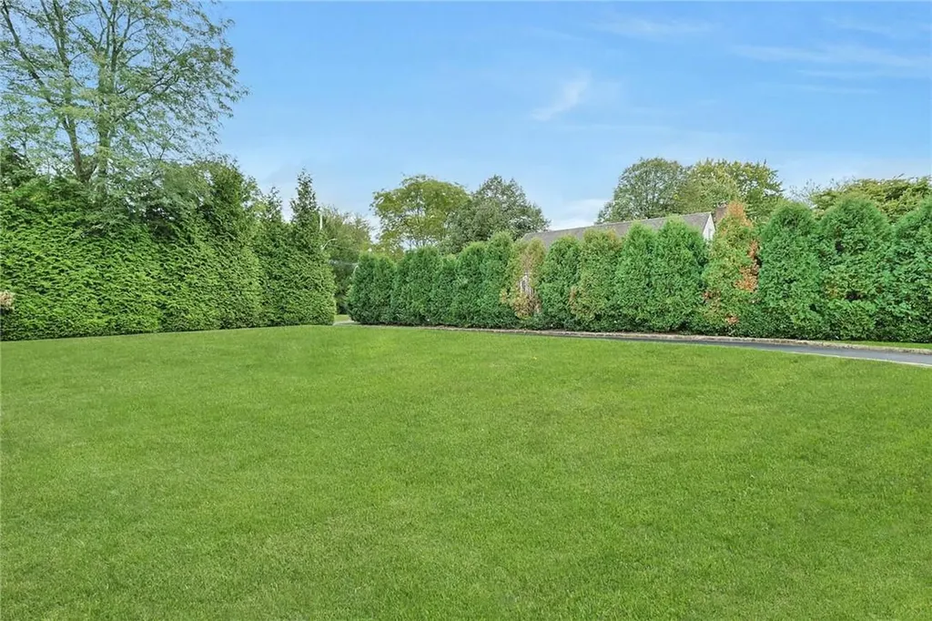 20 Tintern Lane Scarsdale NY 10583