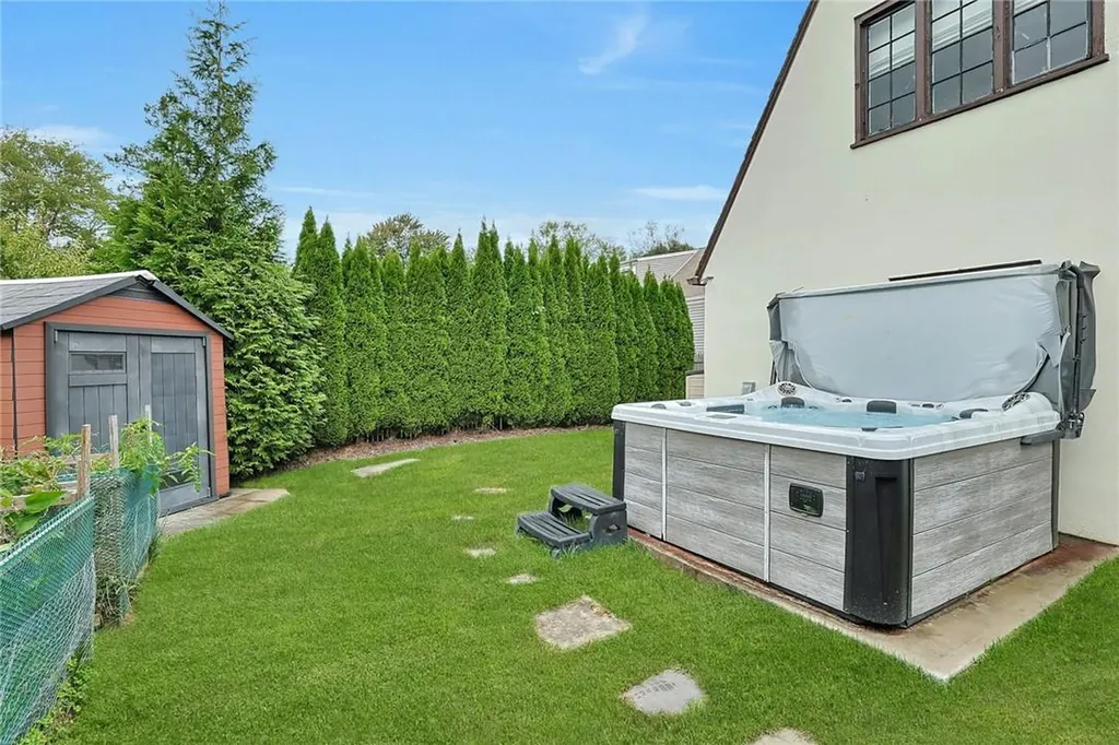 20 Tintern Lane Scarsdale NY 10583