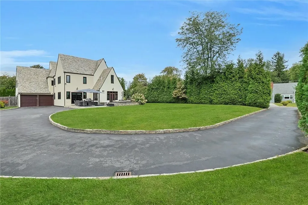 20 Tintern Lane Scarsdale NY 10583