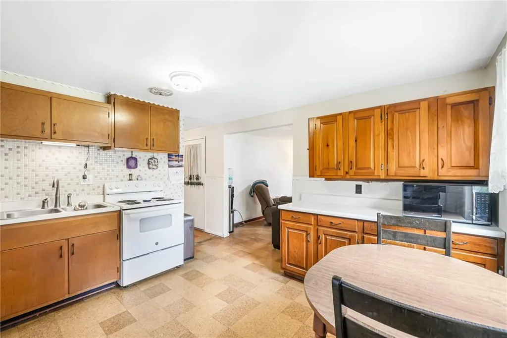 2 Sarah Drive Warwick NY 10990
