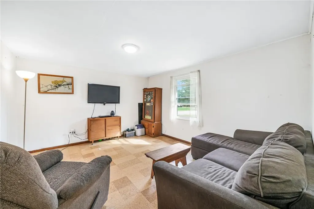 2 Sarah Drive Warwick NY 10990