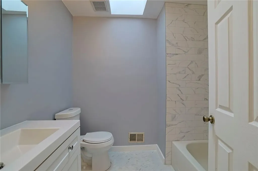10 Carlton Court Peekskill NY 10566