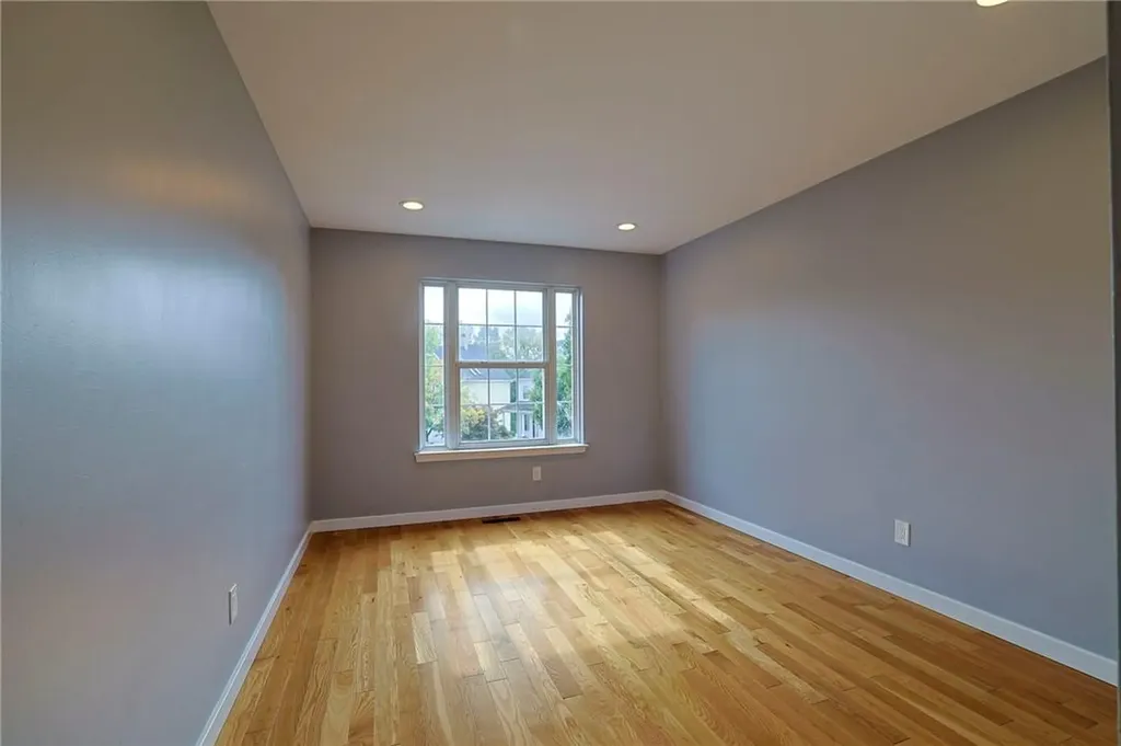 10 Carlton Court Peekskill NY 10566