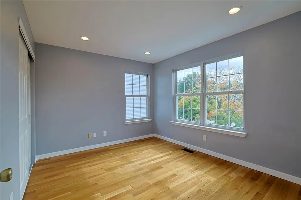 10 Carlton Court Peekskill NY 10566