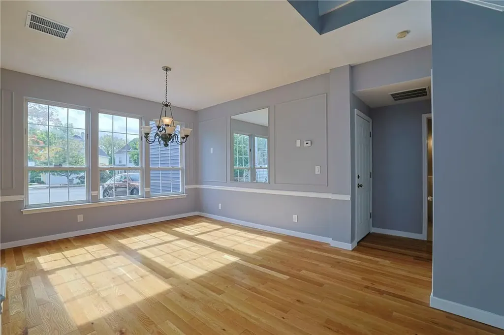 10 Carlton Court Peekskill NY 10566