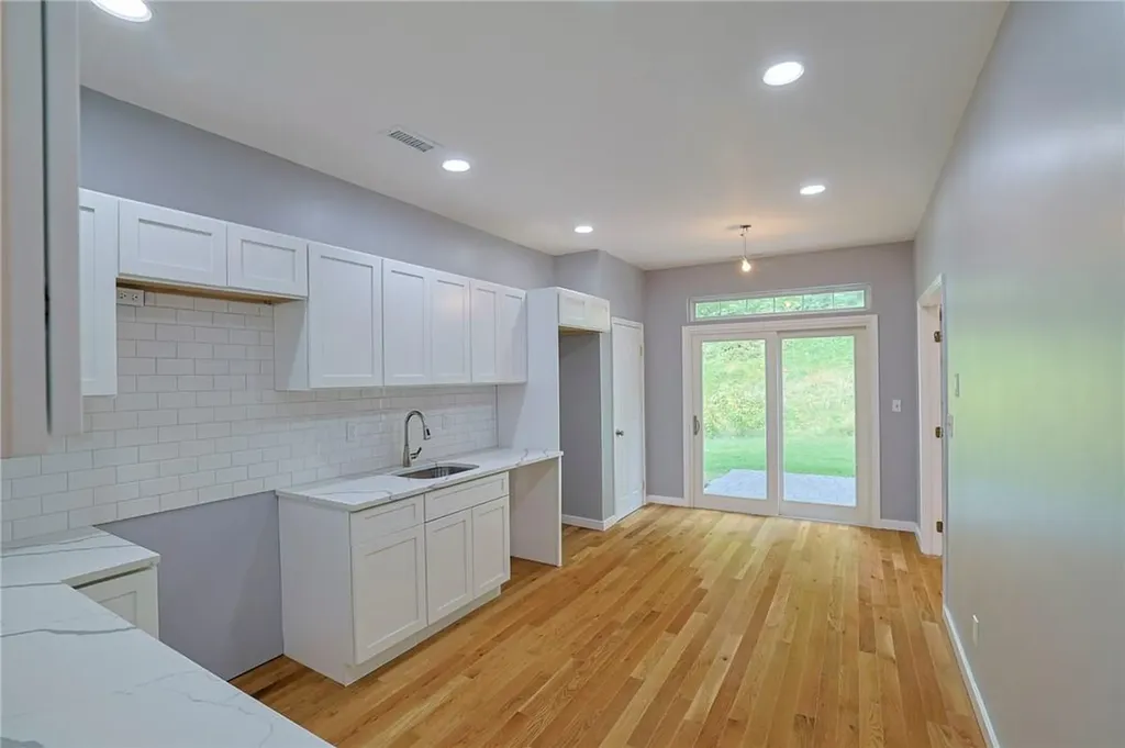 10 Carlton Court Peekskill NY 10566
