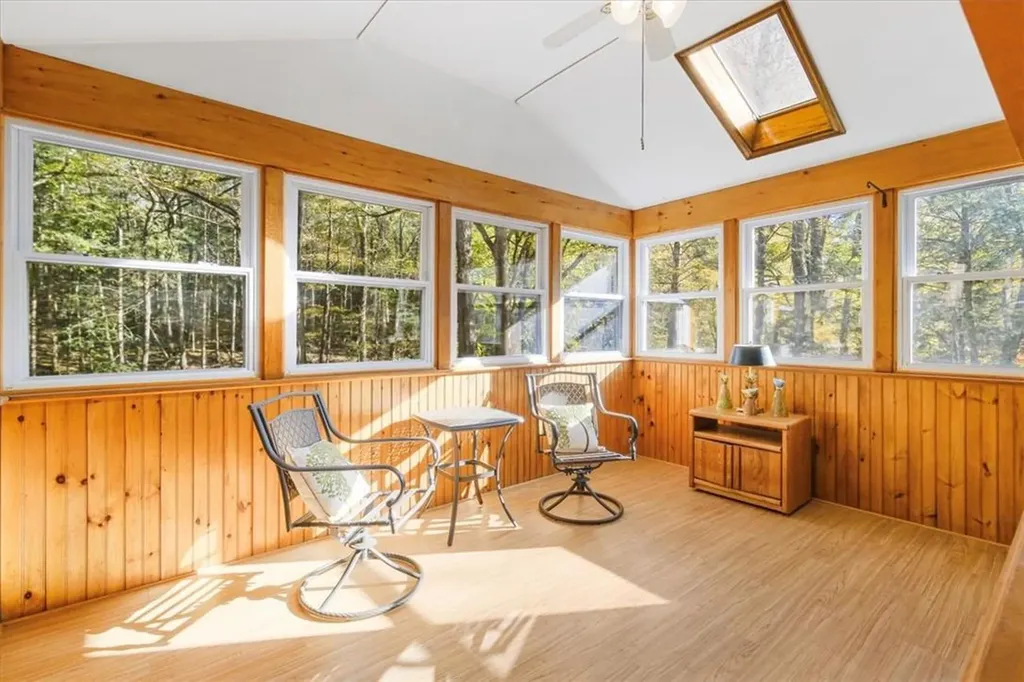 23 Van Dam Road Hyde Park NY 12538