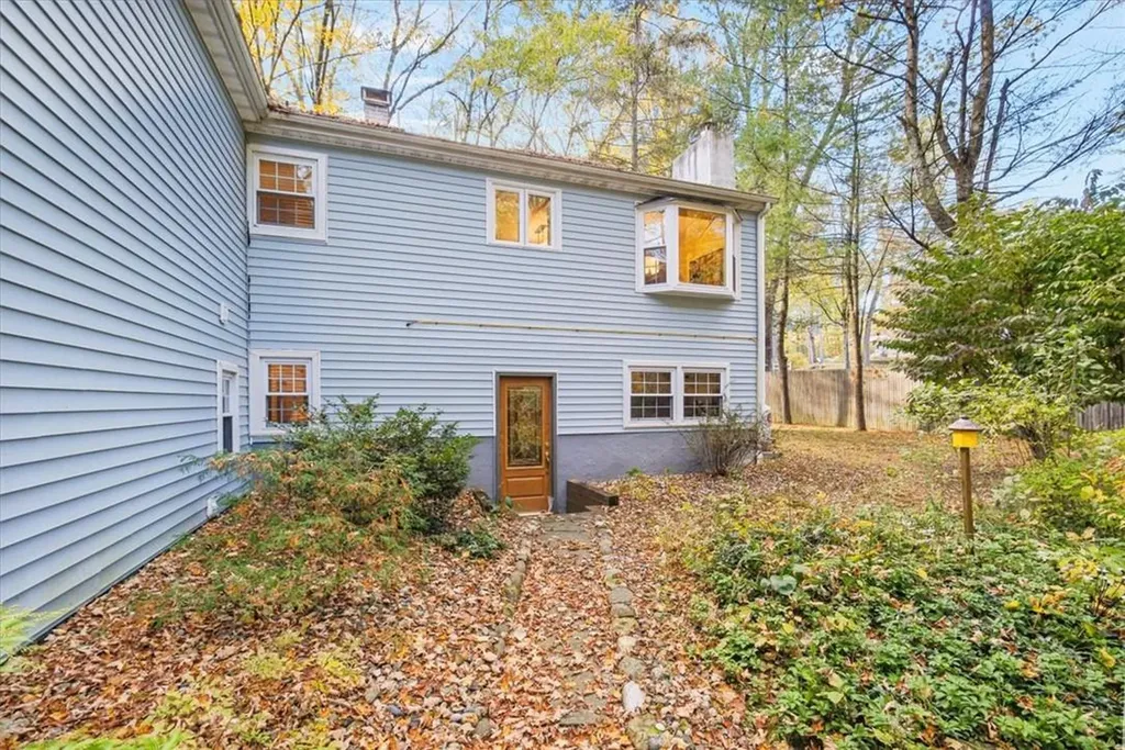 23 Van Dam Road Hyde Park NY 12538
