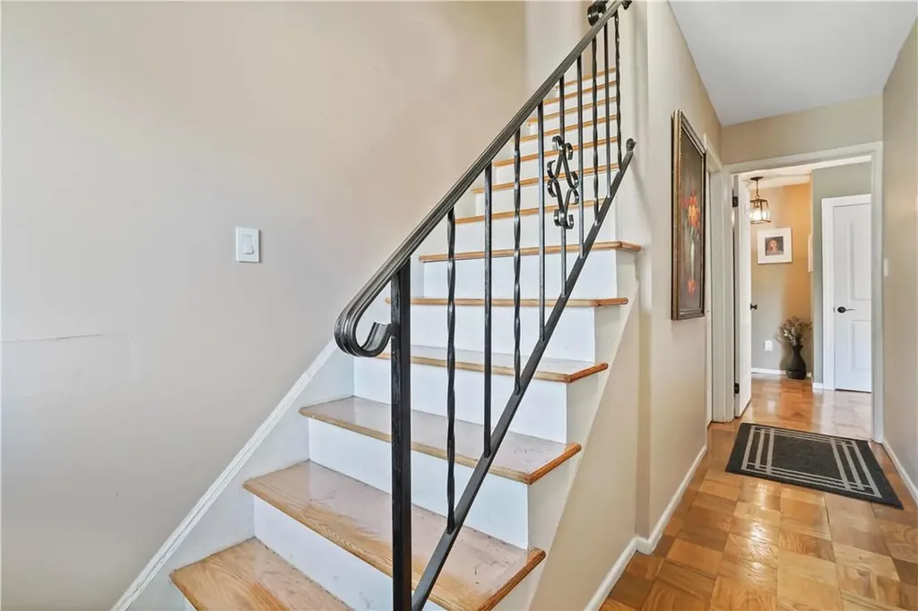 7 Harris Lane Harrison NY 10528
