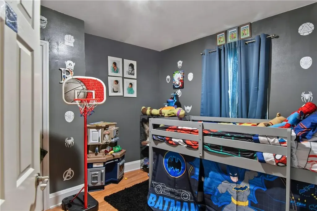 1989 Cruger Avenue Bronx NY 10462