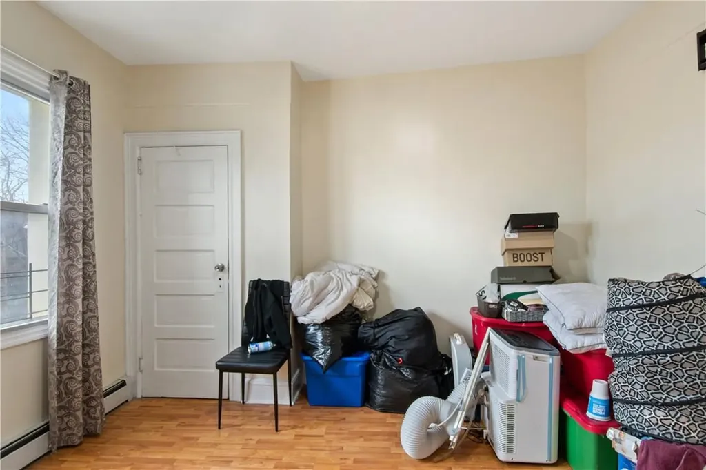 1989 Cruger Avenue Bronx NY 10462