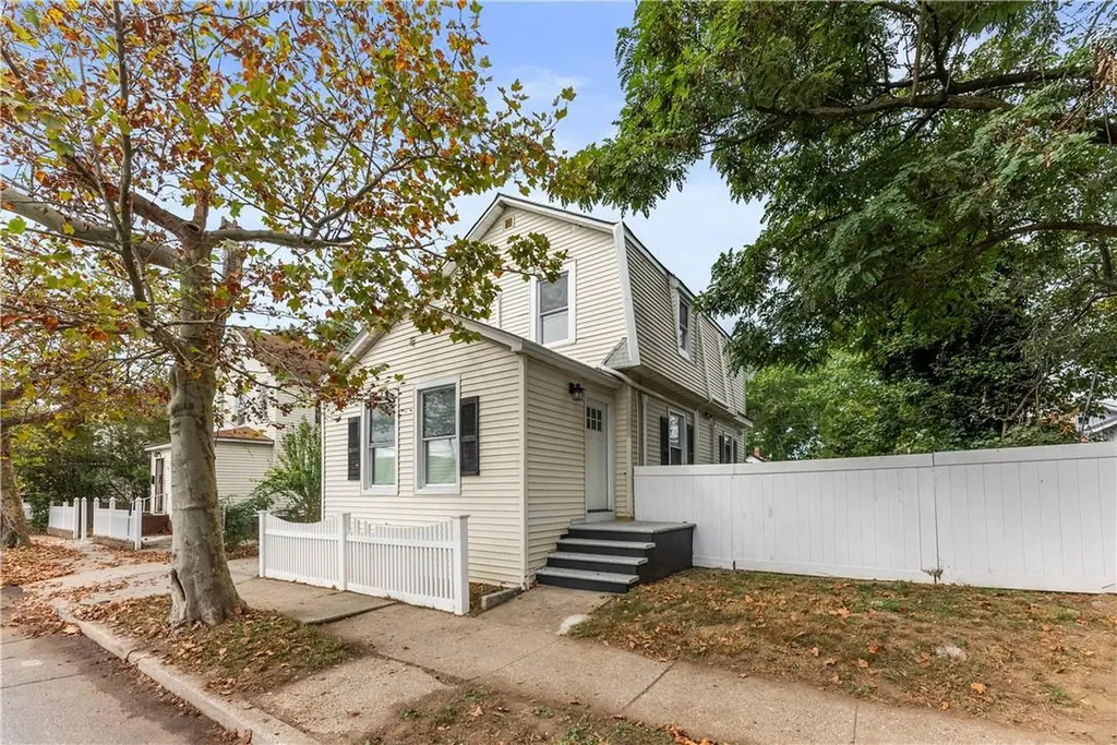 65 W Graham Avenue Hempstead NY 11550