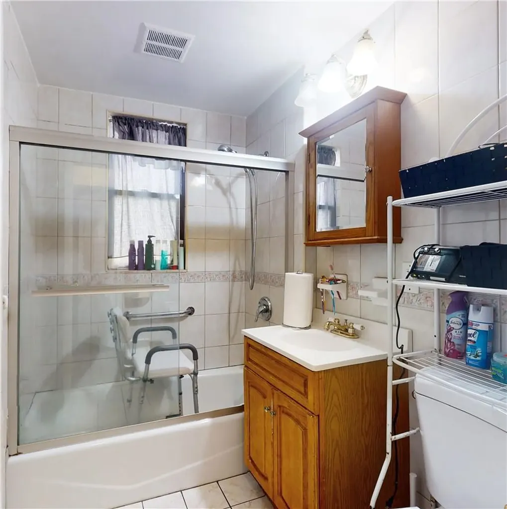 1262 Mace Avenue Bronx NY 10469