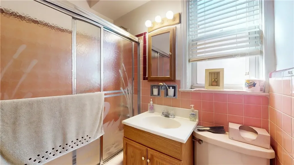1262 Mace Avenue Bronx NY 10469
