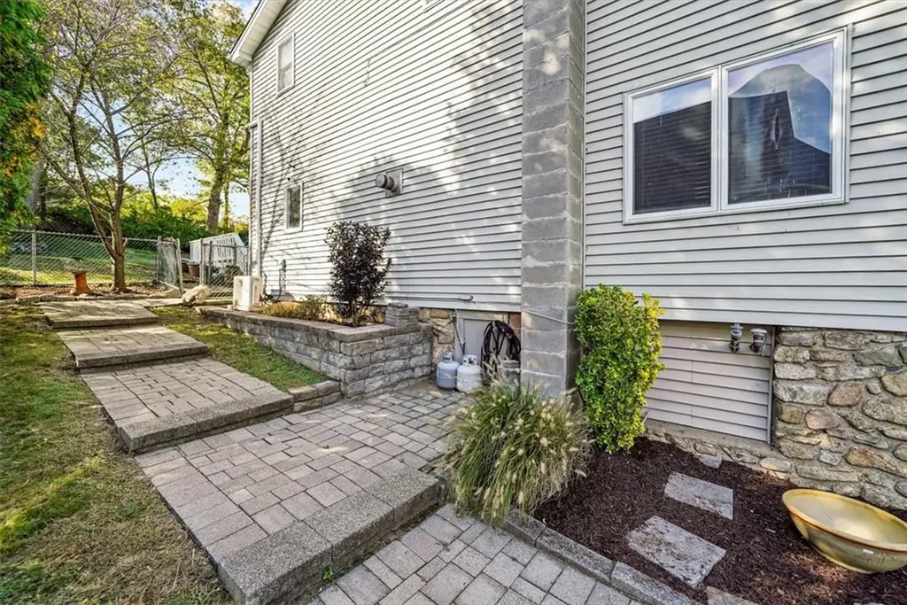 81 W Mombasha Road Monroe NY 10950