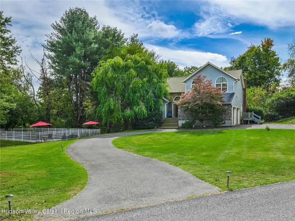 24 Ruby Meadows Road Lake Katrine NY 12449