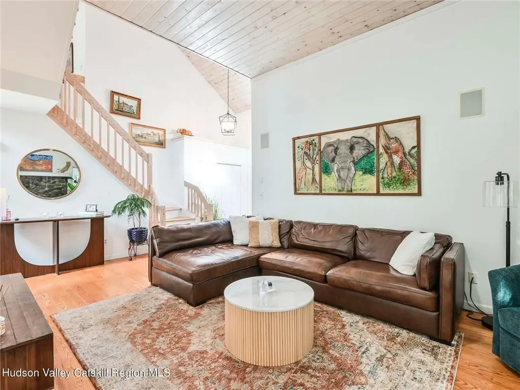 24 Ruby Meadows Road Lake Katrine NY 12449