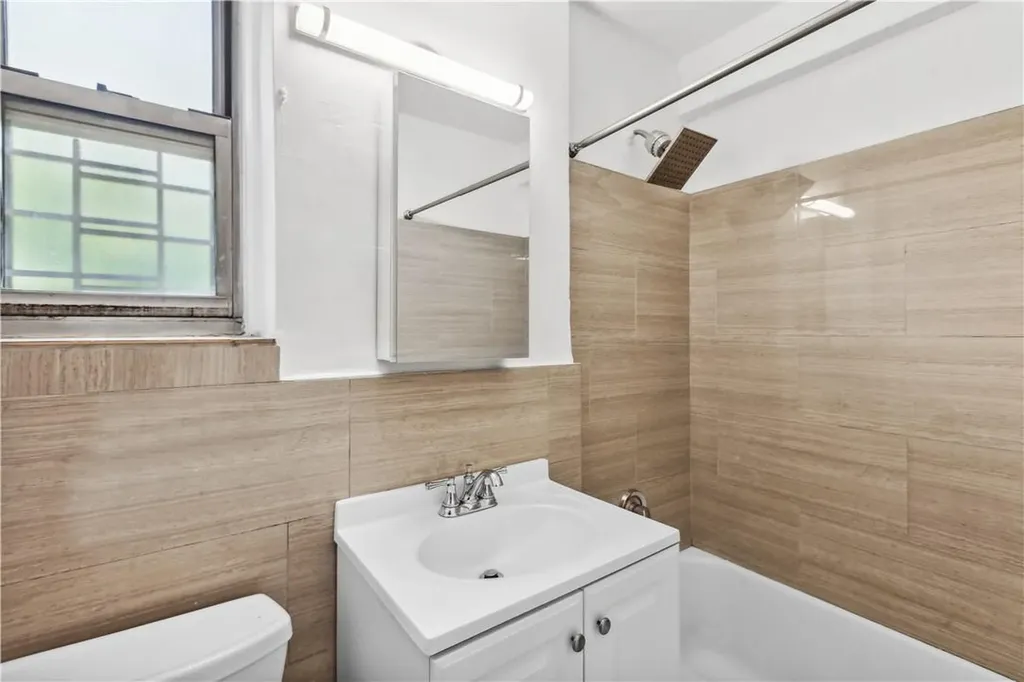 5610 Netherland Avenue Bronx NY 10471