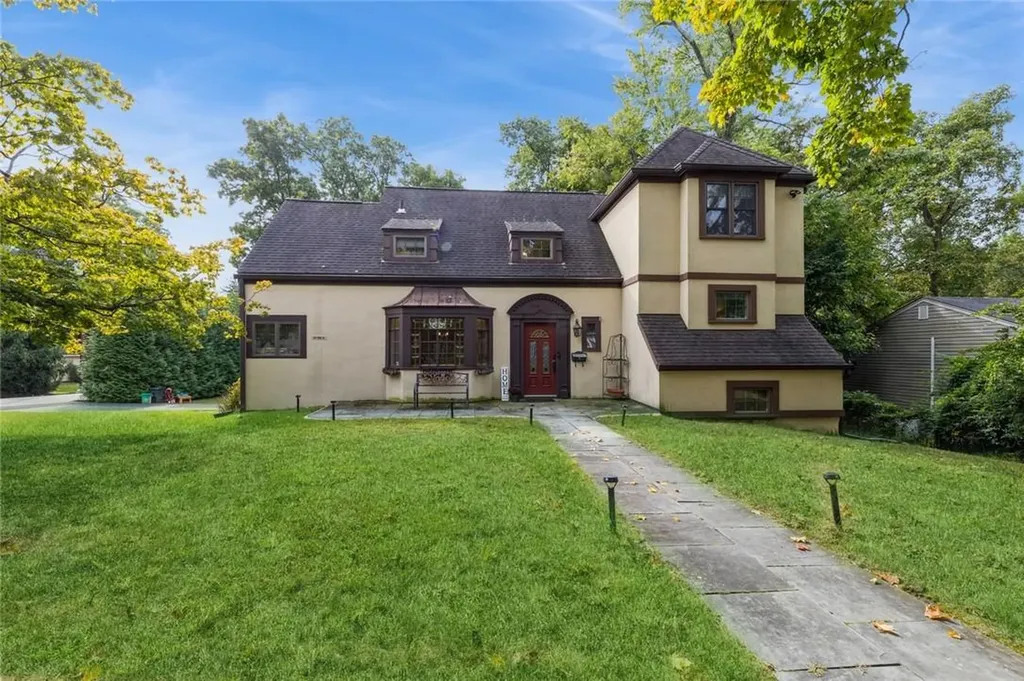 21 Grandview Avenue Suffern NY 10901