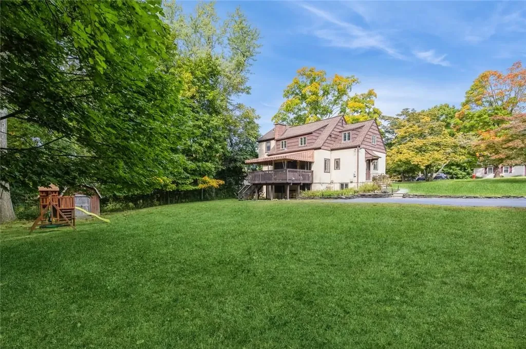 21 Grandview Avenue Suffern NY 10901