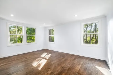 22 Old Lyme Road Scarsdale NY 10583