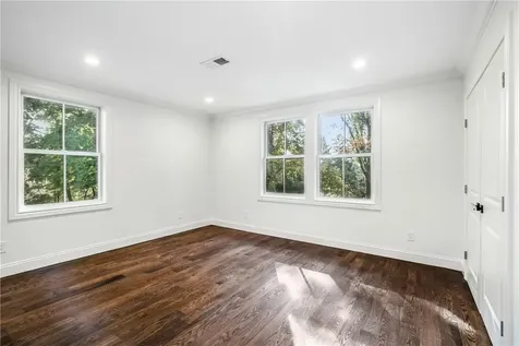 22 Old Lyme Road Scarsdale NY 10583