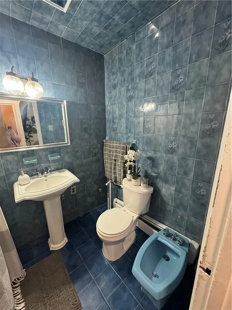 2864 Philip Avenue Bronx NY 10465