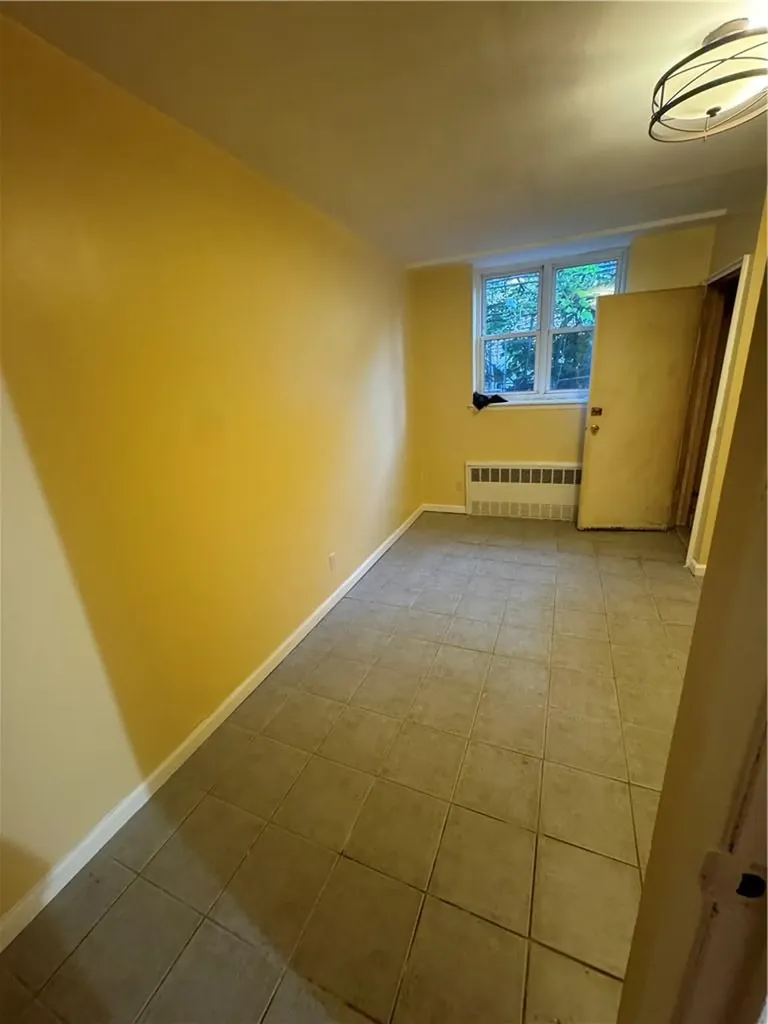 2864 Philip Avenue Bronx NY 10465