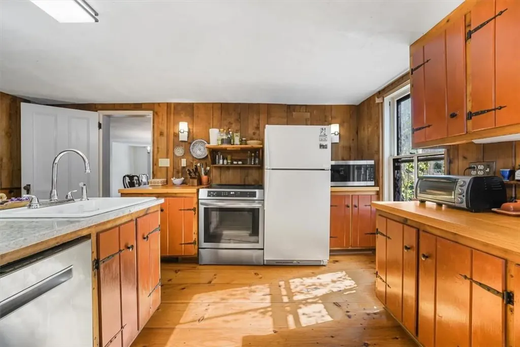 1301 Kings Highway Chester NY 10918