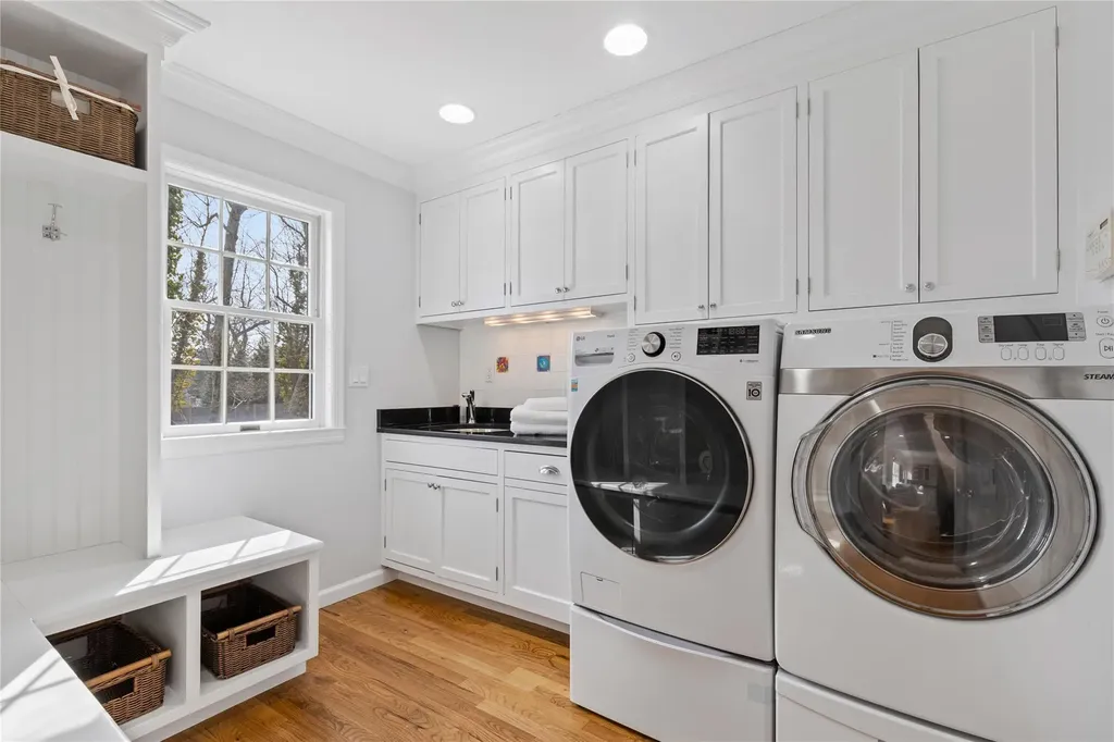 10 Packard Court Rye NY 10580