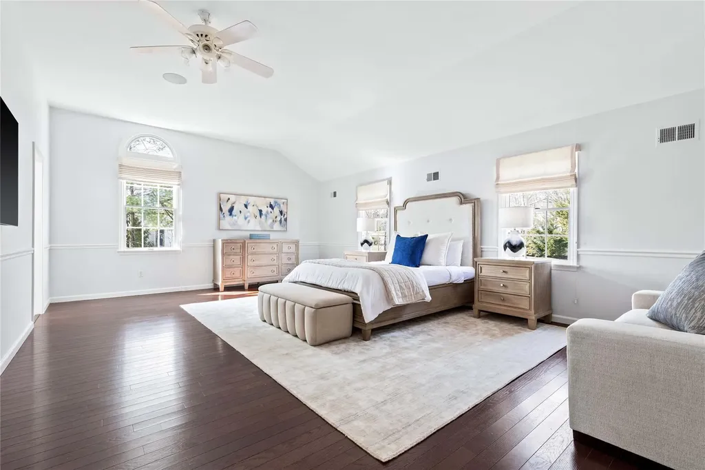 10 Packard Court Rye NY 10580