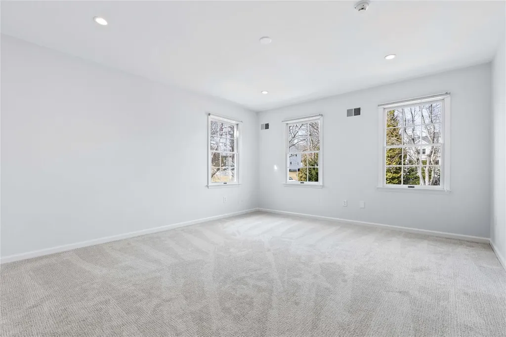 10 Packard Court Rye NY 10580