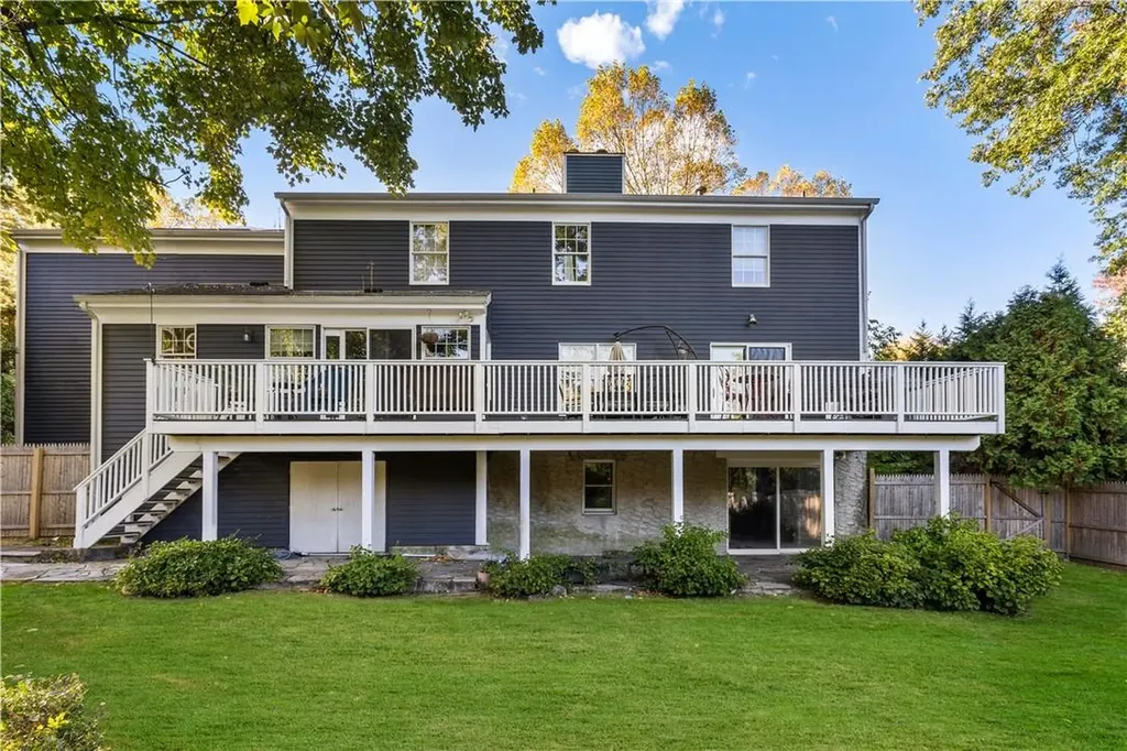 10 Packard Court Rye NY 10580