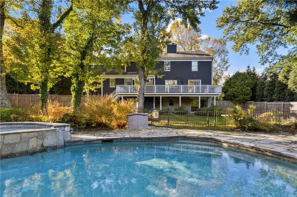 10 Packard Court Rye NY 10580