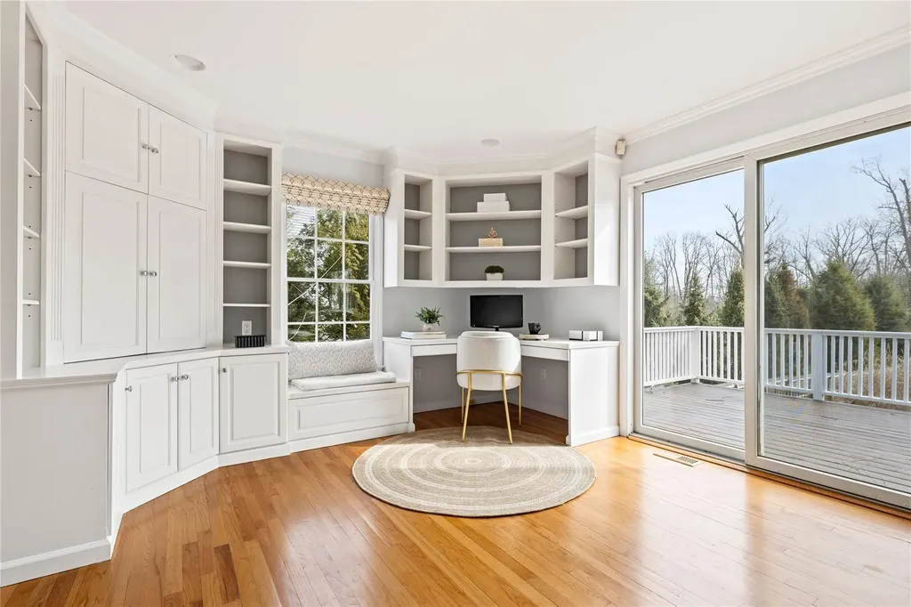 10 Packard Court Rye NY 10580