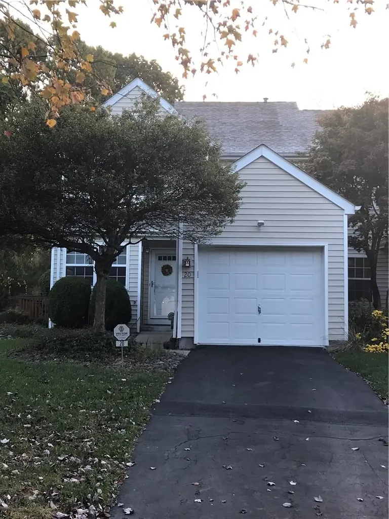 20 Prestwick Court Poughkeepsie NY 12603