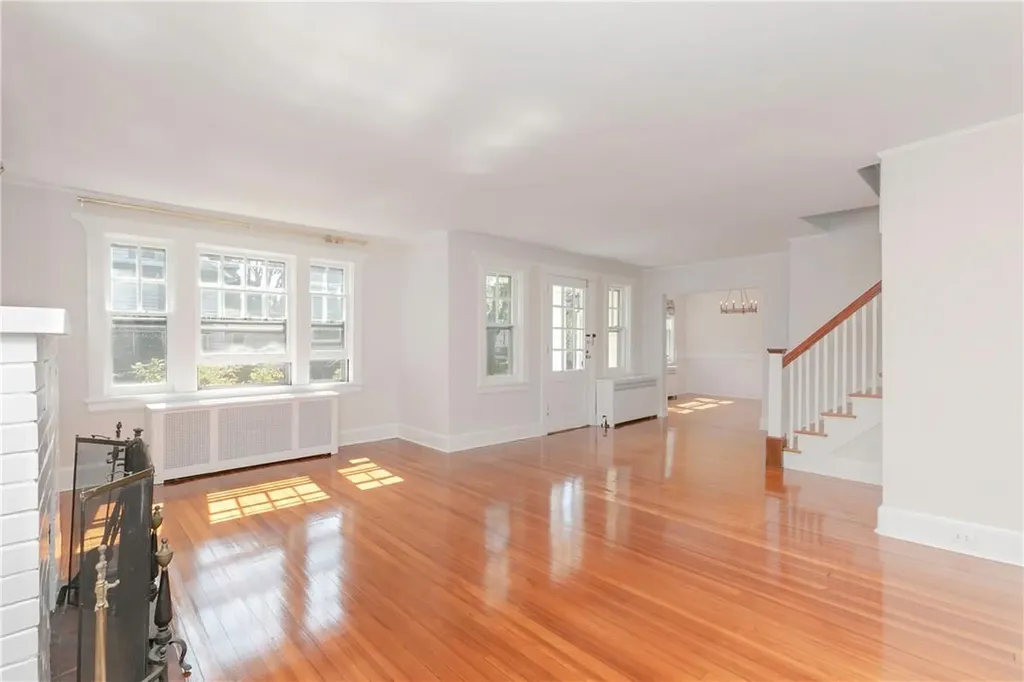 607 Prospect Avenue Mamaroneck NY 10543