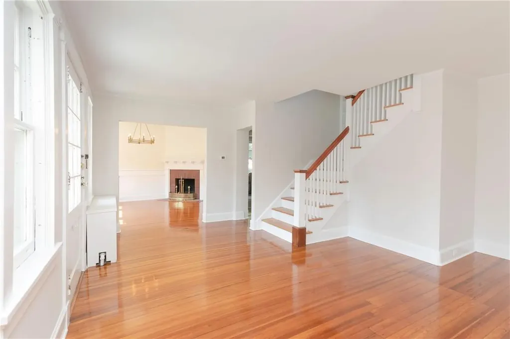 607 Prospect Avenue Mamaroneck NY 10543