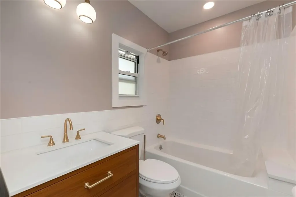 607 Prospect Avenue Mamaroneck NY 10543