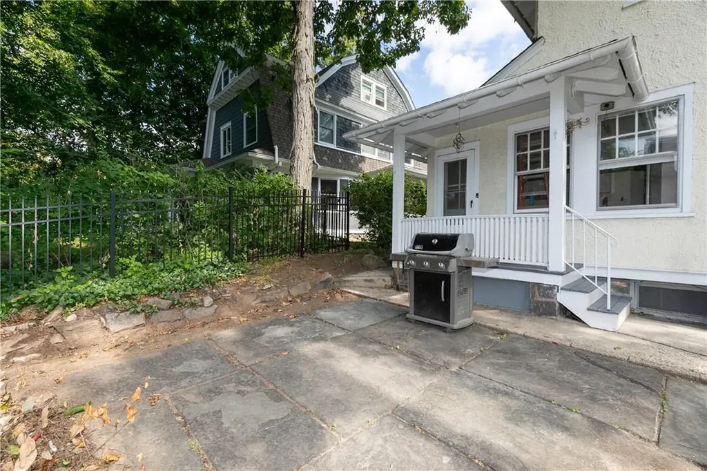 607 Prospect Avenue Mamaroneck NY 10543