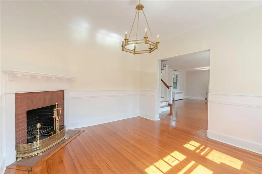 607 Prospect Avenue Mamaroneck NY 10543