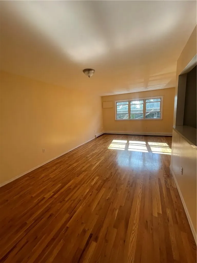344 Balcom Avenue Bronx NY 10465