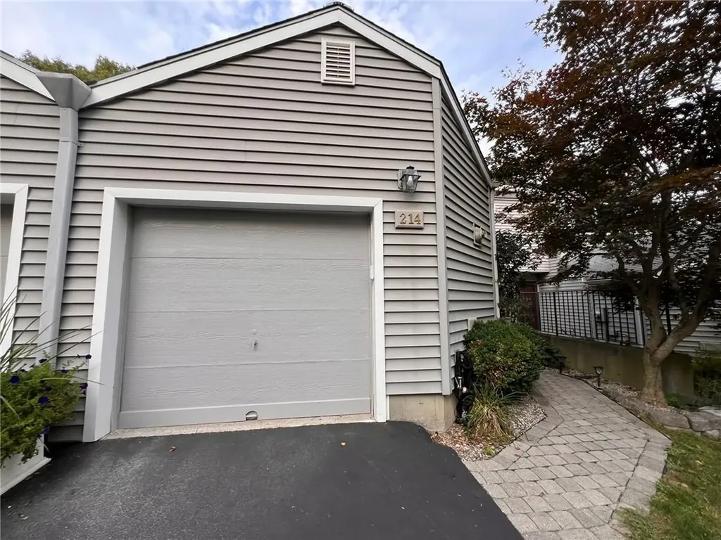 214 Horseshoe Circle Ossining NY 10562