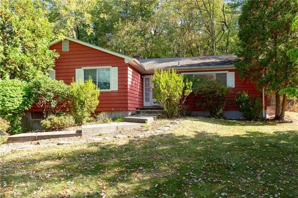 15 Slate Hill Drive Poughkeepsie NY 12603