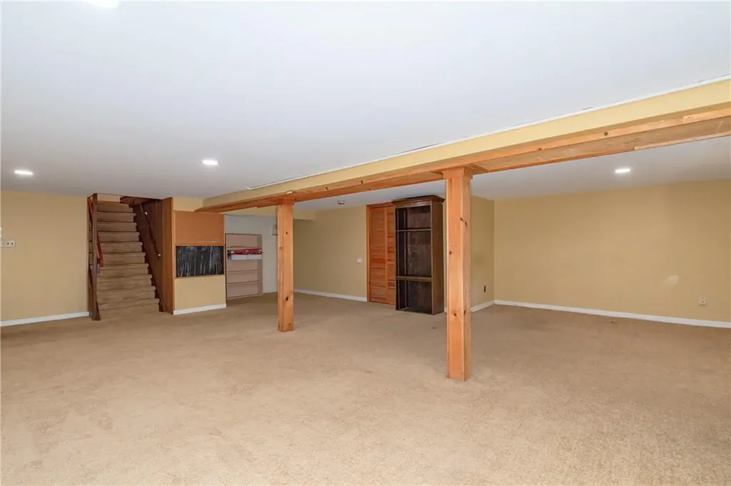 15 Slate Hill Drive Poughkeepsie NY 12603
