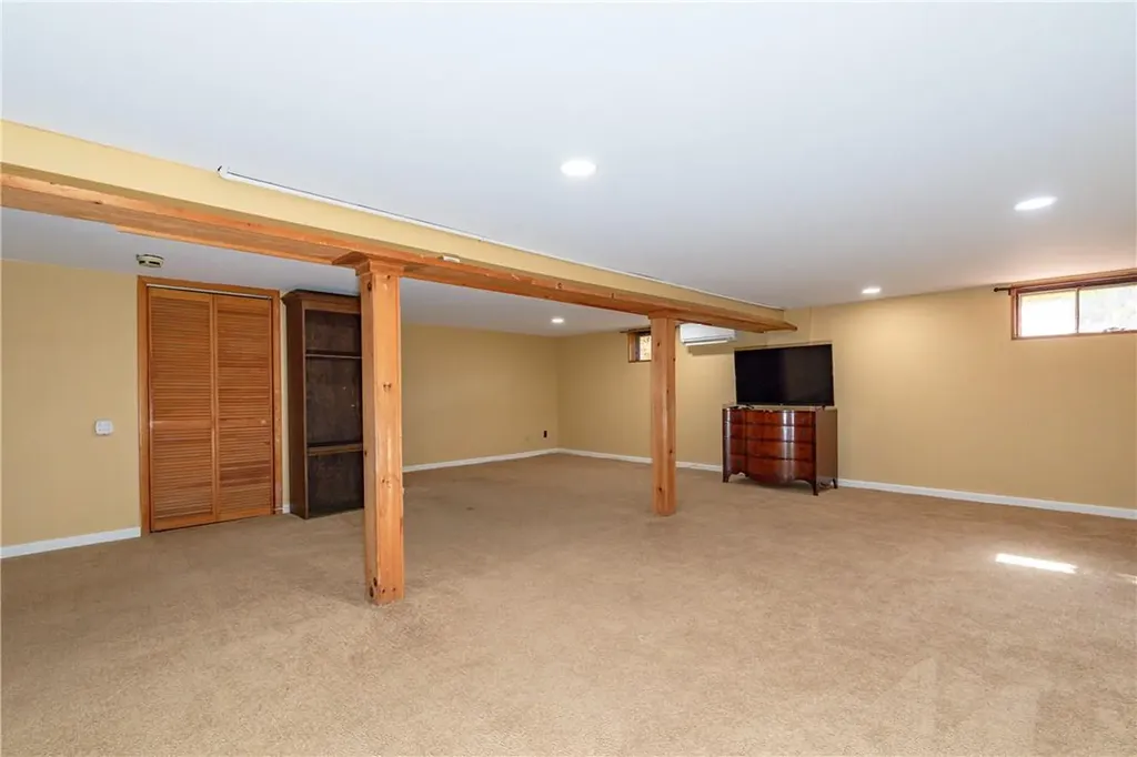 15 Slate Hill Drive Poughkeepsie NY 12603
